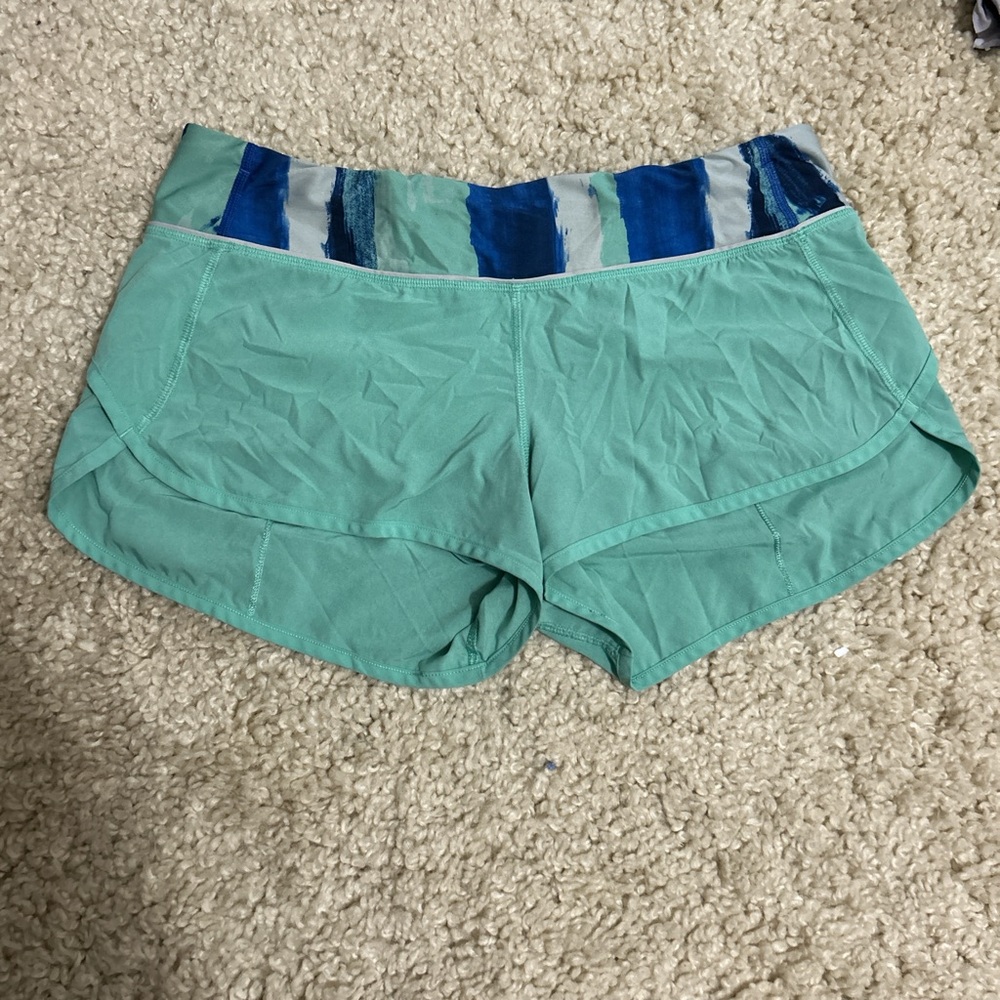 Lululemon speed up shorts 2.5 inch
